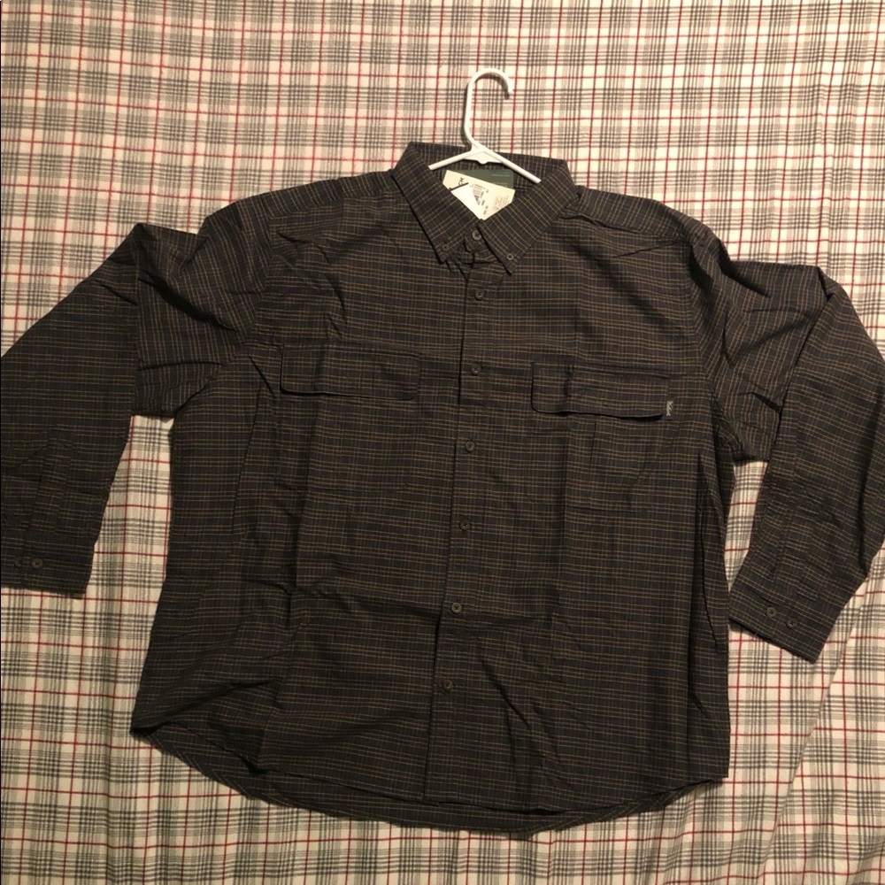 Woolrich brand men’s long sleeve button down
